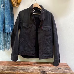 Black waxed Levi’s Trucker jacket